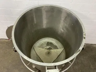 180 Gallon SS Tank with Lid