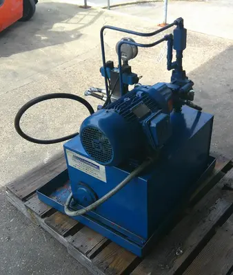 SPC9248  Pump 5 hp AirHydroPower hydraulic power unit, 25 gal reservoir tank