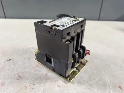 USED SQUARE D 8536SCO3V02S