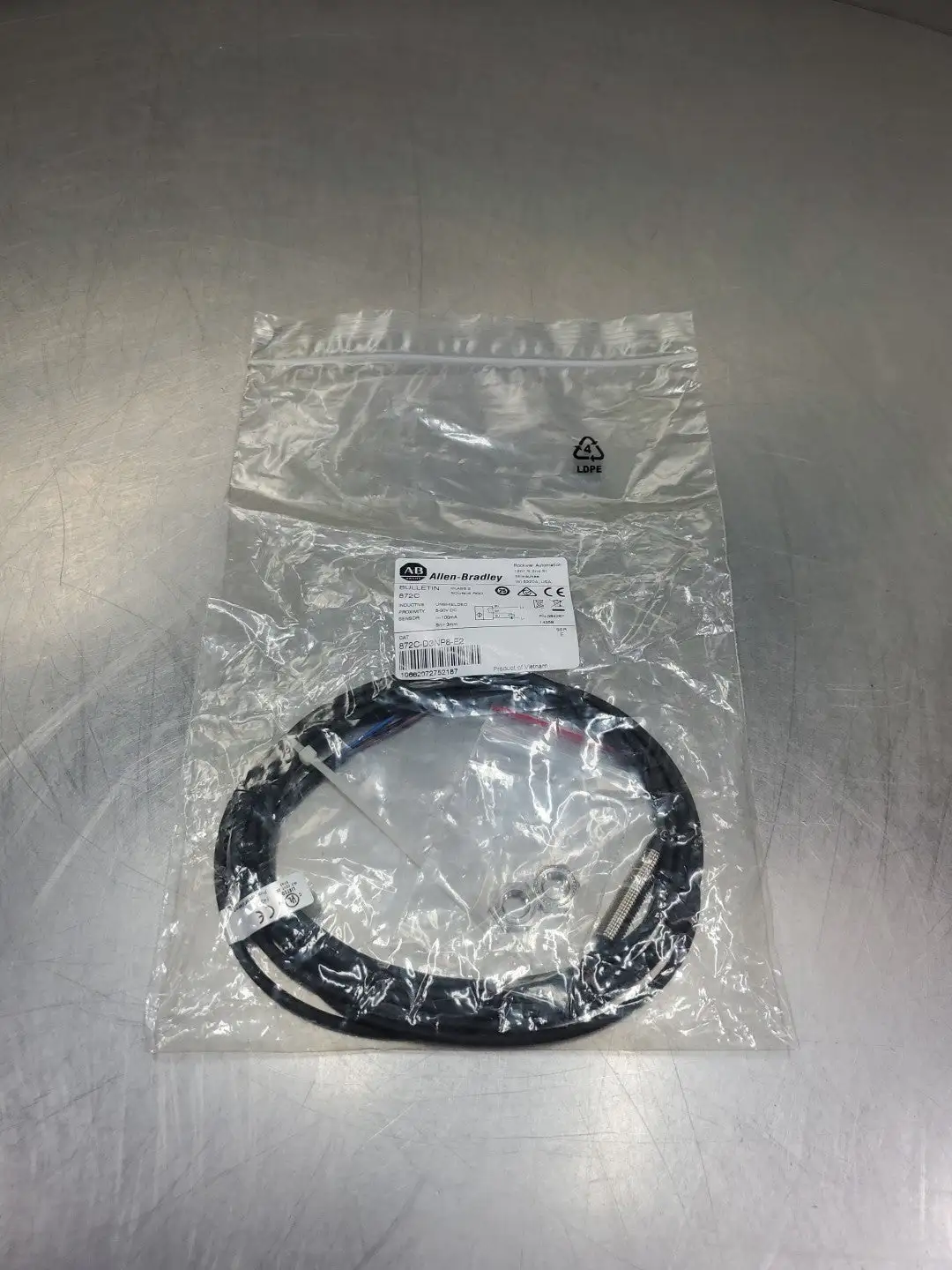 Allen-Bradley 872C-D3NP8-E2 Inductive Proximity Sensor. 5E-5/5