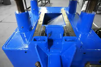 USED MICHIGAN ROLL FORM CO-300S-4P