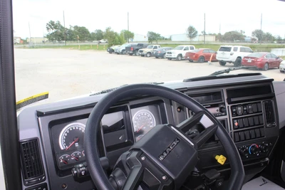 New | in-Stock 2025 MACK MD6 Cab Chassis trucks Texas US | Roll Off Truck World #1491874