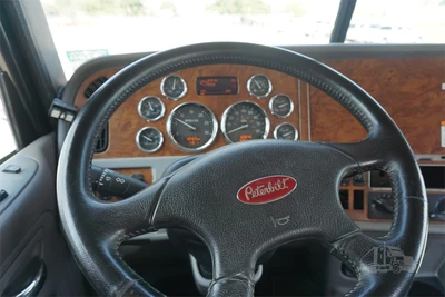 Used 2009 PETERBILT 367 Service & Utility Trucks Texas US | Roll Off Truck World #1491938