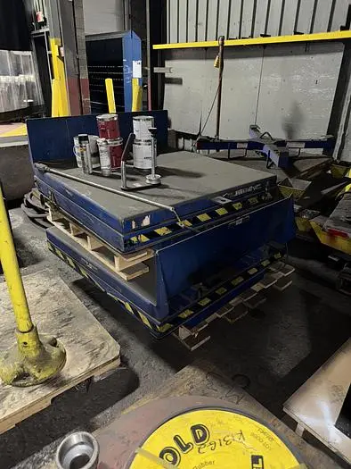 Used LIFT TABLES TILTING TYPE Material Handling (misc) | World Equipment and Machine Sales #394773
