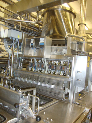 _UNKNOWN_ 18000 Bottles/Hour Filling Line Beverage | Perry Equipment (22)