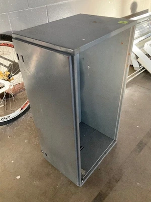 Metal wall file