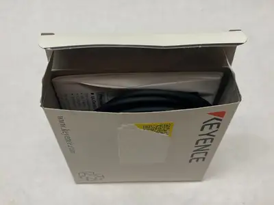 USED KEYENCE DIGITAL FIBER AMPLIFIER MAIN UNIT, CABLE TYPE, PNP