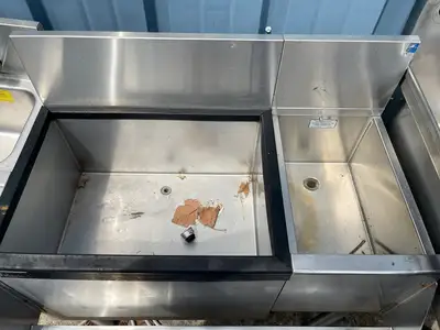 Used Perlick Used 36" Perlick Stainless Steel Under Bar Ice Bin with Speed Rail - SS102 Bar Equipment Illinois US | Falcon Restaurant Supply #1376025
