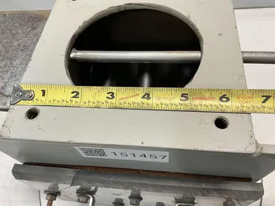 USED METAL FABRICATOR NO MODEL / NO TAG