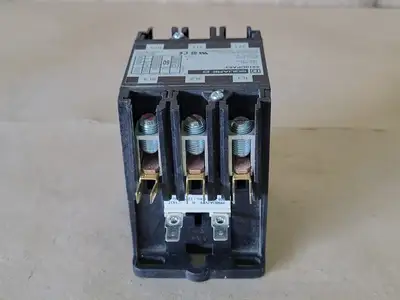 USED SQUARE D 8910DPA63
