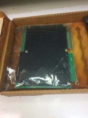 GE Fanuc IC600BF902B 24vdc2A, Sink Output, FAST SHIPPING! WARRANTY!!!