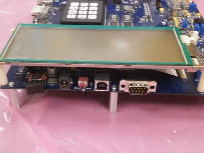 USED Cirrus Logic Cirrus Logic (crystal)  CRD89712+LCD