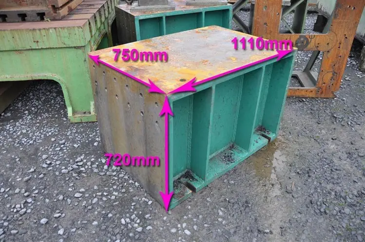 Used CLAMPING BLOC 750 X 720 MM Angle Plates BE | Apt International N.V #366393
