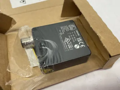 USED IFM OPTICAL LASER DISTANCE SENSOR, MICROMETER RANGE