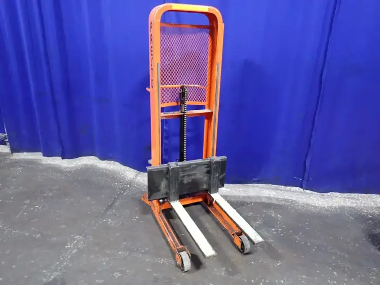 Used LEE ENGINEERING COMPANY M252 Material Handling (misc) Ohio US | HGR 24 #877648