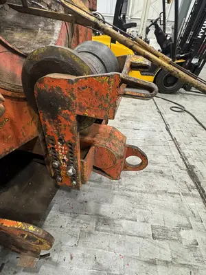CRC-Evans 36″ Pipe Bender