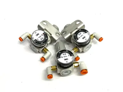 USED SMC MINIATURE MODULAR REGULATOR M5 PORTS AR MASS PRO