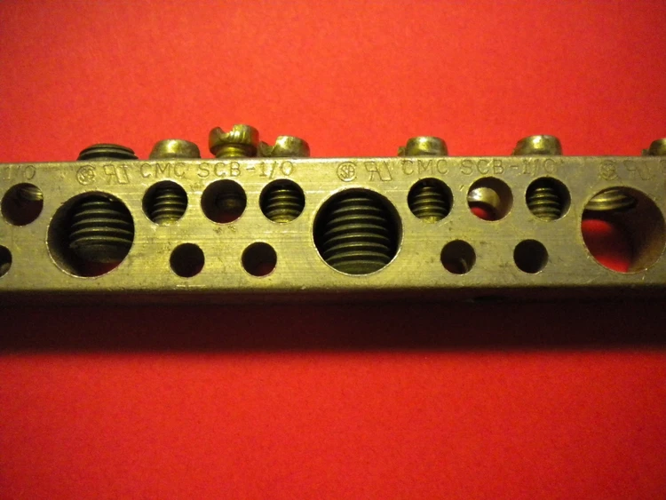 Used n/a CMC Aluminum Ground SCB-1/0 (7 inch) Terminal Blocks Arizona US | ASSET CONVERSION SPECIALISTS, INC. #310972
