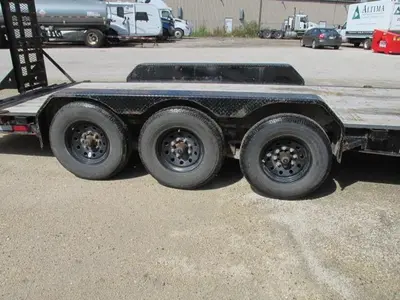 Used 2022 DIAMOND C EQUIPMENT TRAILER Flatbed Trailers Manitoba CA | Conquest Truck & Auto Sales #1421353