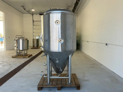 Used BEST BUY BREWING EQUIPMENT CONICAL FERMENTER/UNITANK 15BBL Brewing Equipment Michigan US | Miedema Asset Management Group #1580125