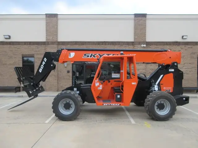 USED 2015 SkyTrak 6042