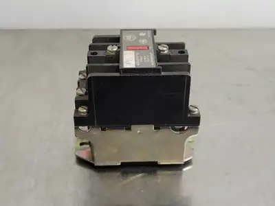 USED ALLEN-BRADLEY 700-N400A1