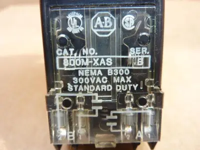 USED ALLEN BRADLEY 800MB-PT16S RED