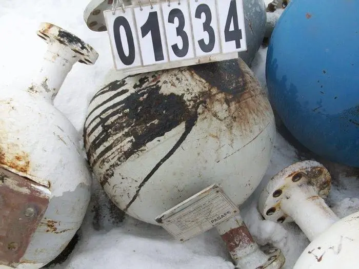 Used HYDRIL/PASAFE R30-1480 CS PULSATION DAMPENER / ACCUMULATOR Automotive Parts Saskatchewan CA | Chad Equipment #466815