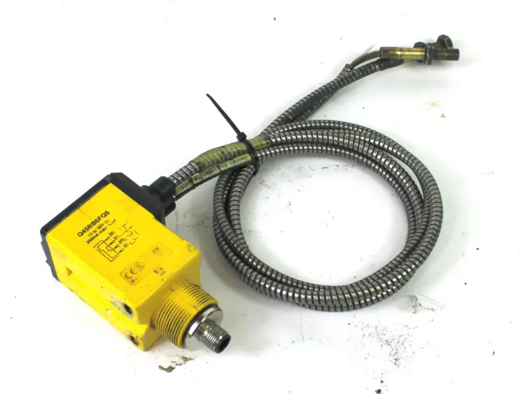 Used BANNER ENGINEERING Q45BB6FQ5 Photoelectric Sensors Kentucky US | Industrial Parts R Us Inc. #357057