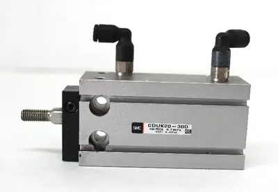 USED SMC CDUK20-30D