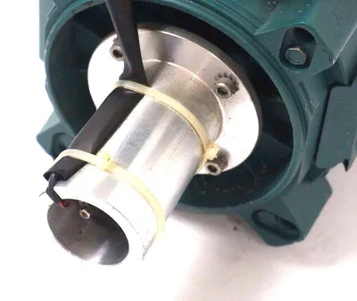USED RELIANCE ELECTRIC V76B1534M-VG MOTOR 3/4HP, 2500RPM, TPR, EE56C