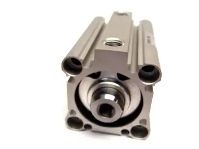 Used SMC CDQ2B32-40DZ Pneumatic Cylinders Michigan US | Maverick Industrial Sales #1398240