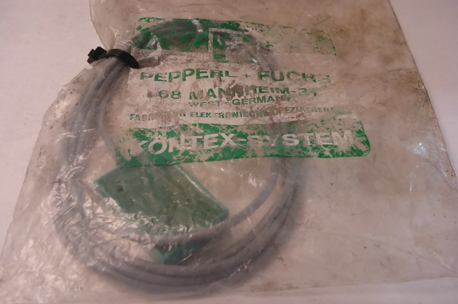 NEW PEPPERL FUCHS NJ10-F-E3