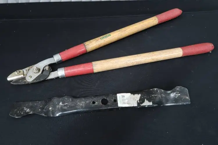Used _UNKNOWN_ _UNKNOWN_ Landscaping Equipment (Miscellaneous) Minnesota US | K-BID 6 #180142