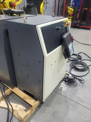 USED 2011 FANUC ARCMATE 120IC