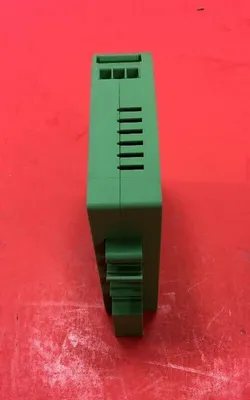 Red Lion AIMV1331 Isolated Signal Converter. 3A