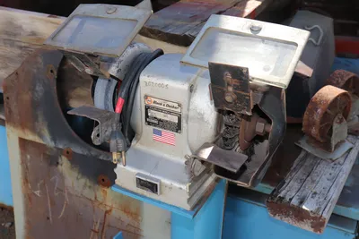 Black & Decker 6" Deluxe Bench Grinder