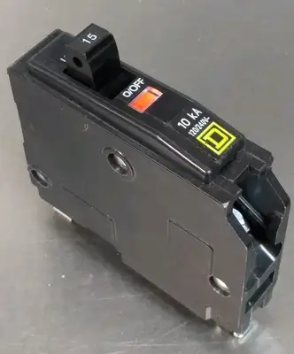 SQUARE D 10KA 15A Single Phase Loc4D40