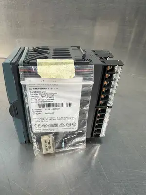 USED Eurotherm 3208/CC/VH/LTDX/X/RCL/G/ENG/ENG