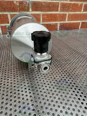 Unbranded 6 Liter Stainless Steel Vessel w/ ITT Vavle 1/2" Sanitary Fitting