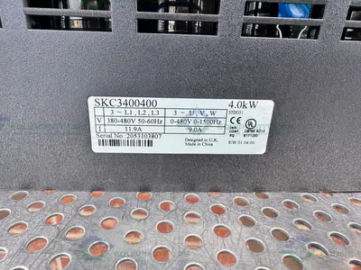 USED CONTROL TECHNIQUES COMMANDER SK SKC3400400 AC DRIVE 4.0 KW, 11.9 A