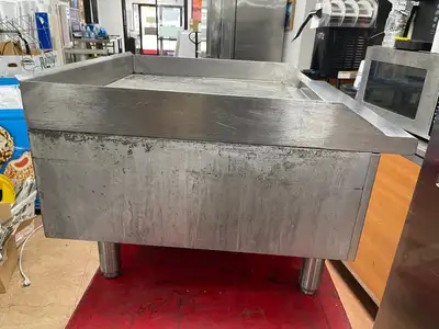 Used ACE Used 24" ACE Natural Gas Griddle 60,000 BTU - COZ Commercial Flat Top Griddles Illinois US | Falcon Restaurant Supply #1374944