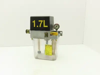 SKF MKU11-KW2-J0051 Lubricator Oil Pump Oiler 16 Bar 0.1 L/min 100VAC 2L Tank
