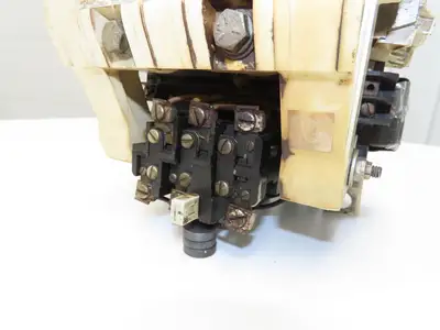 Westinghouse 2045A41G01 AC Motor Starter Contactor 200Hp 600V 3Ph 120V Coil