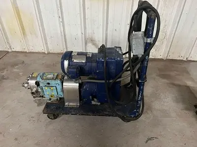 USED WAUKESHA SIZE 30