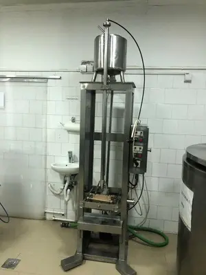 USED PRO-PAK SMALL DAIRY LINE - 2.000 L MILK PER HOUR
