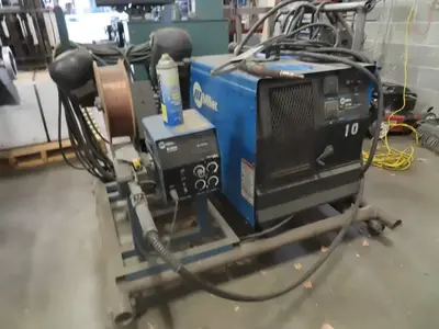 Used MILLER ELECTRIC MFG CP-302 Mig Welders Oregon US | [EZ] EZ Systems #1281256