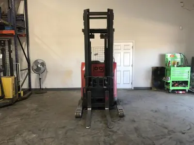 USED 2012 RAYMOND 750-R35TT