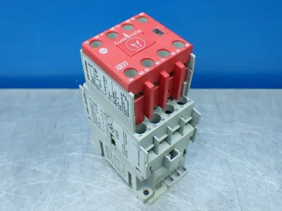NEW ALLENBRADLEY 700SCFB620EJC