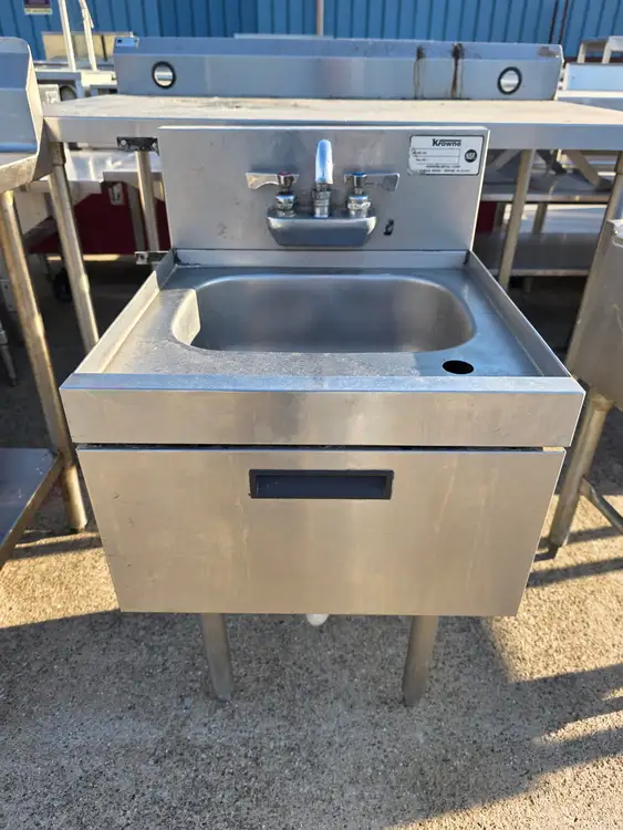 Used Krowne Used Krowne 18"X 19"X 30" 1 Compartment Sink with Faucet - SS361 Sinks Illinois US | Falcon Restaurant Supply #1373722